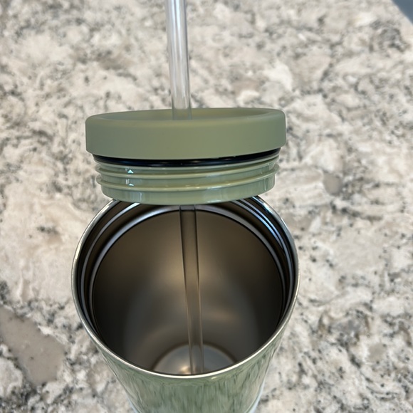 NWOT 20oz Tumbler - Picture 3 of 4